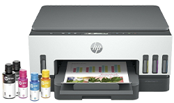 Calidad y ahorro en cada impresi&oacute;n. Fotograf&iacute;a de una Impresora HP Smart Tank 720. Impresi&oacute;n a color. Imprime, copia, escanea. 1 USB 2.0 de Alta velocidad. Garant&iacute;a est&aacute;ndar incluida. Hasta 6 cuotas sin intereses de S/121